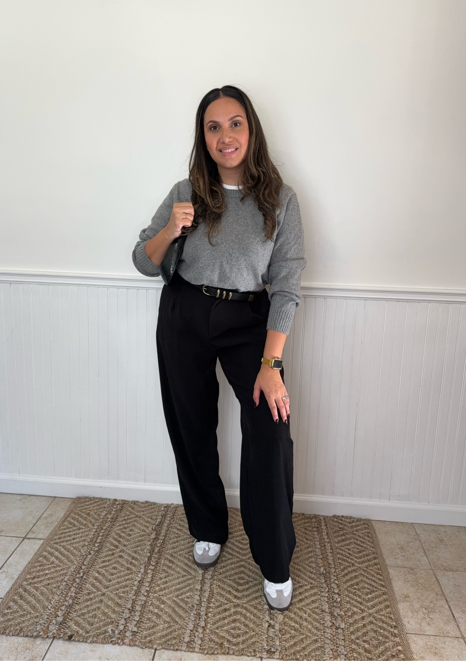 Causal Fall Work Outfit 

Stay comfy & professional all Fall and Winter long in this sweater outfit with the adidas samba sneakers!

Adidas samba outfit idea, Workwear outfit, sweater work outfit, autumn work outfit, black work pants, casual workwear, comfy work outfit, grey sweater



#LTKfindsunder50 #LTKmidsize #LTKworkwear