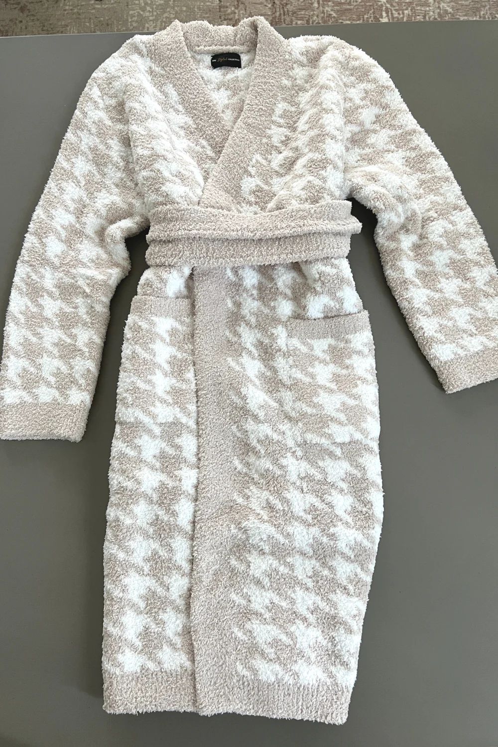 Houndstooth Buttery Robe- Pre Order 4-30 | The Styled Collection