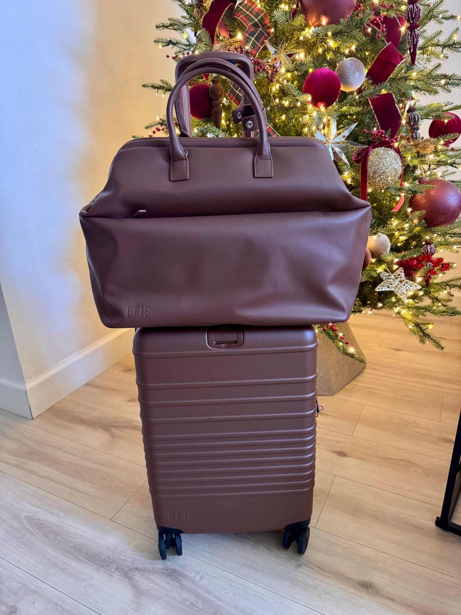 Obsessed with the Carry On and the newer Weekender🤎🤎🤎🤎🤩

#LTKTravel #LTKHoliday #LTKGiftGuide