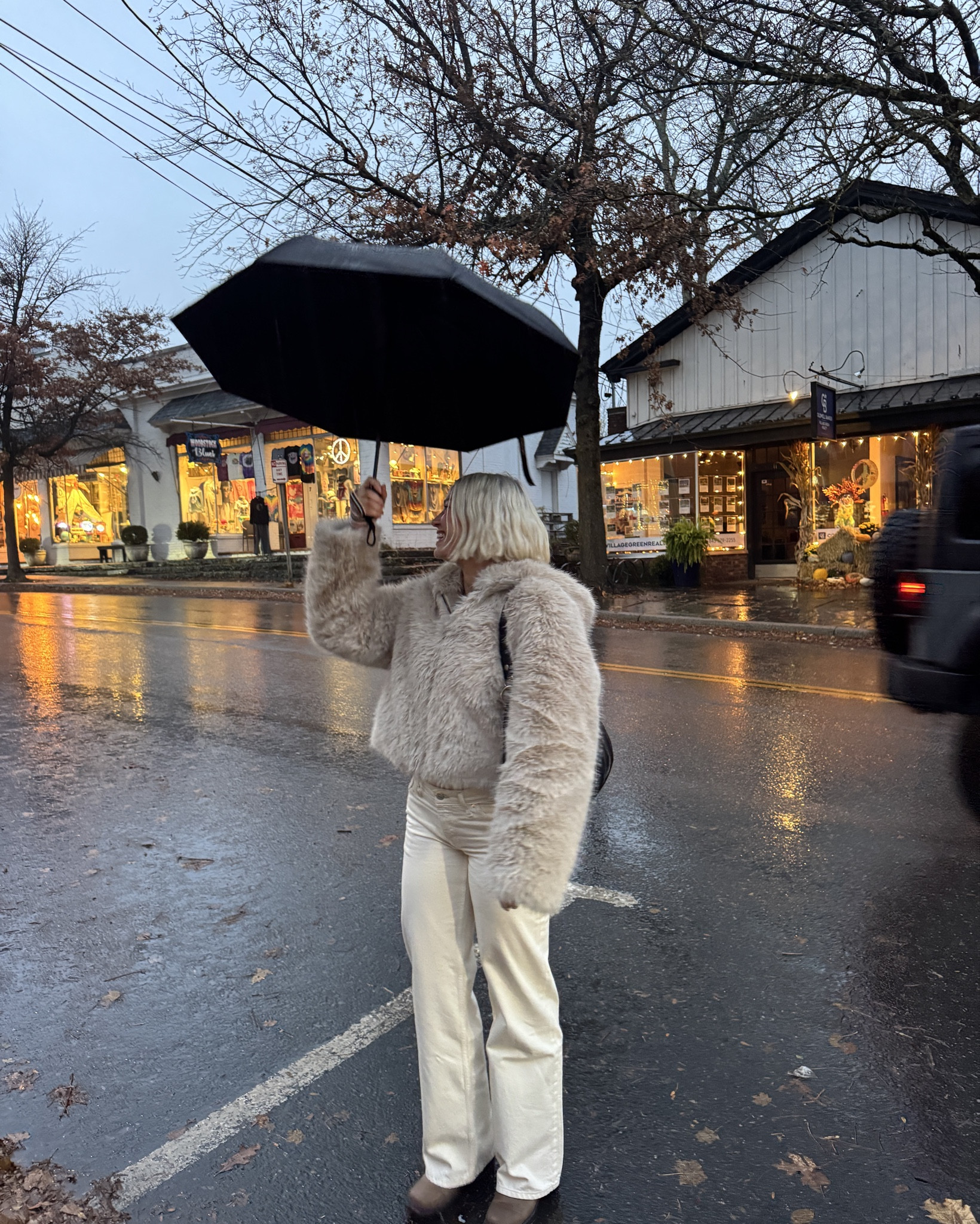 perf fall and winter faux fur jacket!! Honestly an unreal price point for the quality. Wearing small!


Free people, white jeans, boots for fall, statement jacket 

#LTKHoliday #LTKSeasonal #LTKGiftGuide