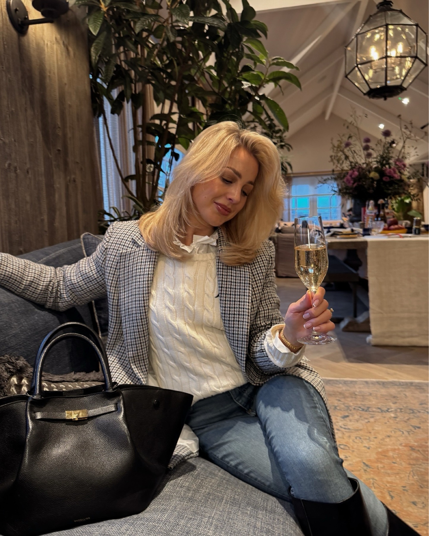 A staple transitional outfit for a day of shopping 

#LTKstyletip #LTKspring