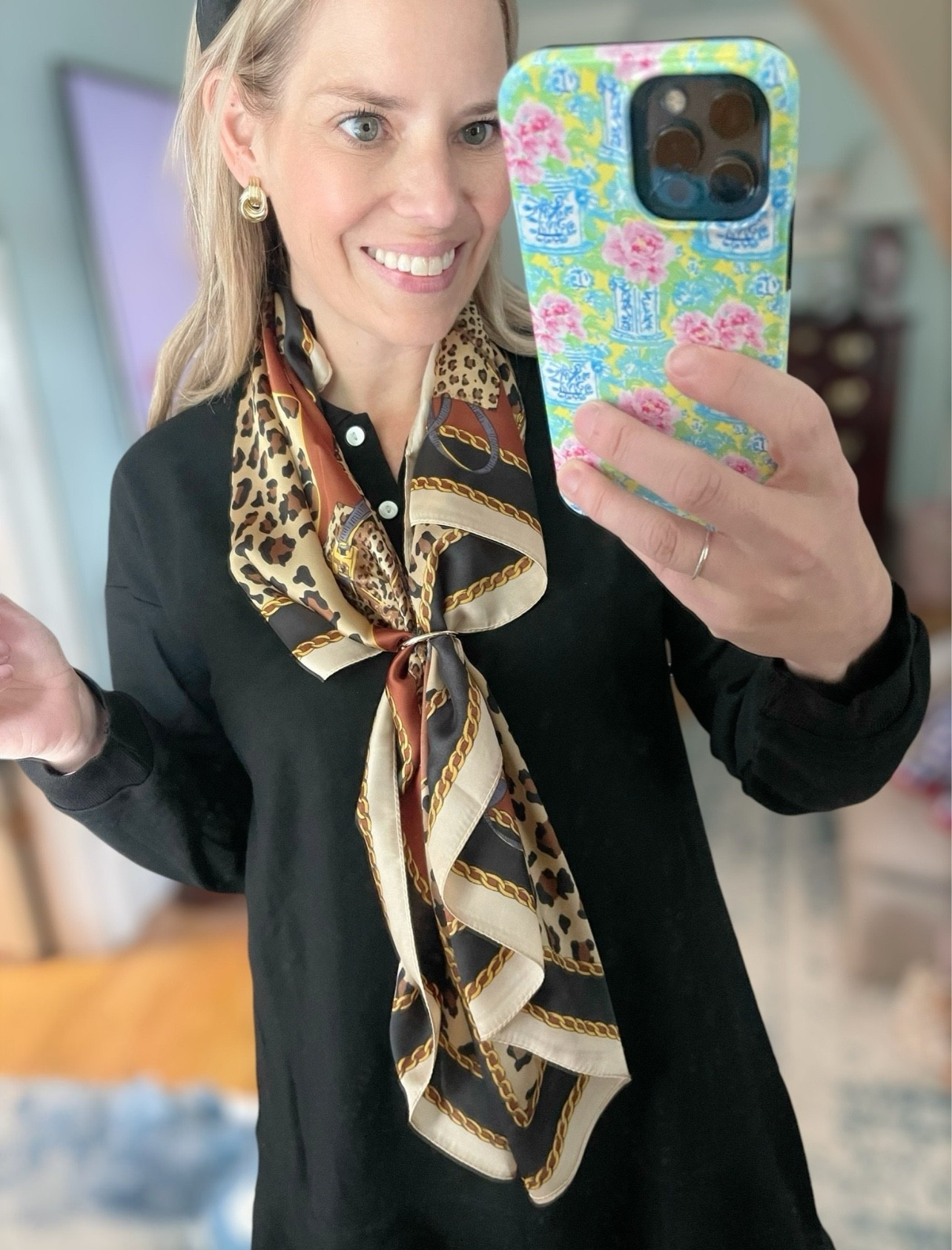 ✨ Easy, elevated, and under $40!
This black long sleeve polo dress from Amazon is such a classic! The soft knit material, collar detail, and flouncy hem make it perfect for casual fall days or dressing up with statement accessories 🍂🖤 I’m wearing size Small and it fits true to size.

Styled it with gold Mary Jane flats by Franco Sarto (so comfy and luxe looking! ✨), chunky Amazon gold hoops, and my favorite Lele Sadoughi velvet headband in Jet 🖤🧵

🖤 Dress (Small): Amazon polo-style knit dress with collar + ruffle hem
👡 Gold Mary Jane Flats: Franco Sarto Tinsley – polished & comfortable
✨ Gold Hoop Earrings: Chunky 14K gold-plated from Amazon
🎀 Velvet Headband: Jet black Lele Sadoughi – classic & chic

🛒 Everything’s linked on LTK!


#LTKFindsUnder100 #LTKOver40 #LTKFindsUnder50

#LTKOver40 #LTKFindsUnder50 #LTKFindsUnder100