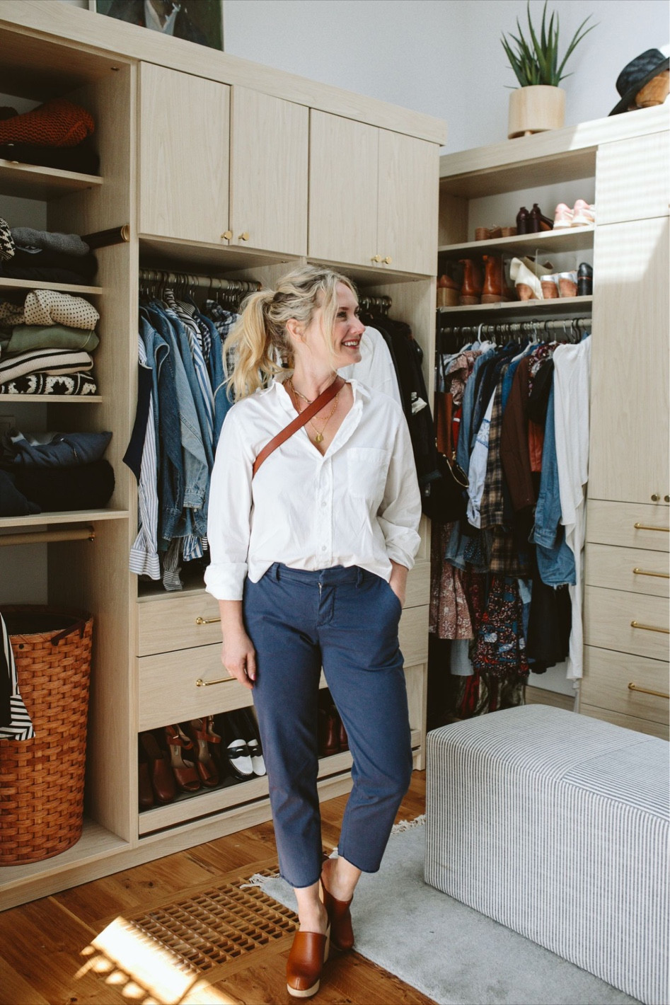 And here’s how I dress up my throw-on-and-go favs! Nothing you can’t do when you’re dressed in a drapey white button down, some sleek and tailored chinos (the perfect amount of drape!) and a few warm leather accessories. 

#LTKover40 #LTKstyletip #LTKSeasonal