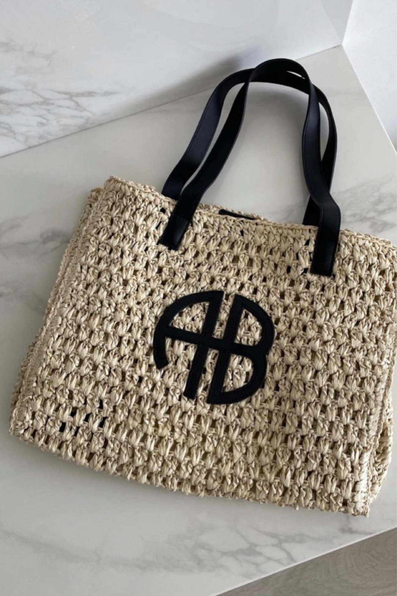 ANINE BING TASCHE 

#LTKitbag #LTKstyletip #LTKSeasonal