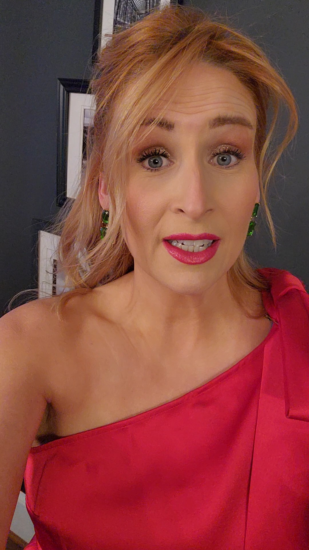 Top H&MEarrings SheinLipstick ChanelBra Brooks running 😂

#LTKdayinmylife #LTKootd #LTKstorytime