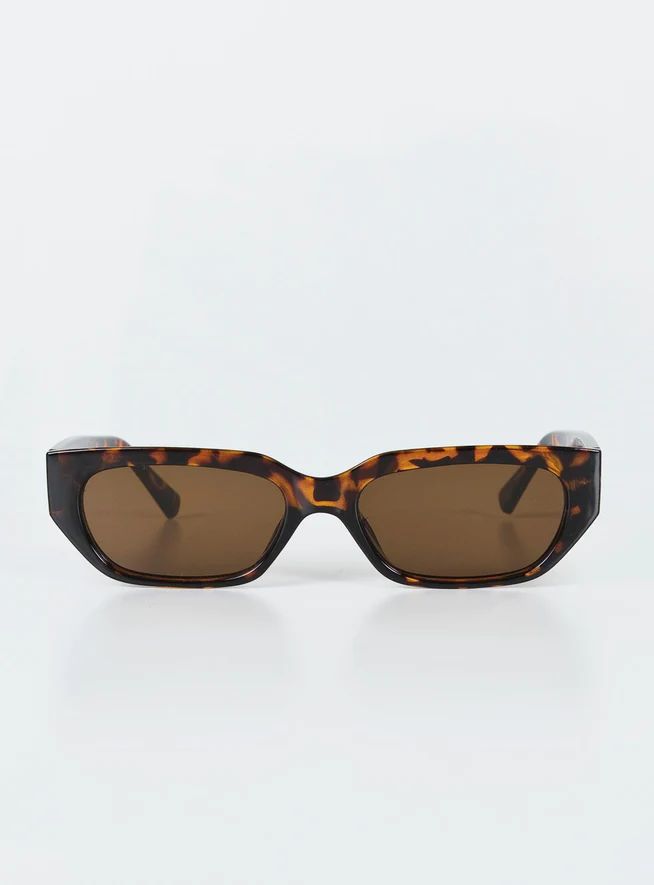 Winnick Sunglasses Tort | Princess Polly US