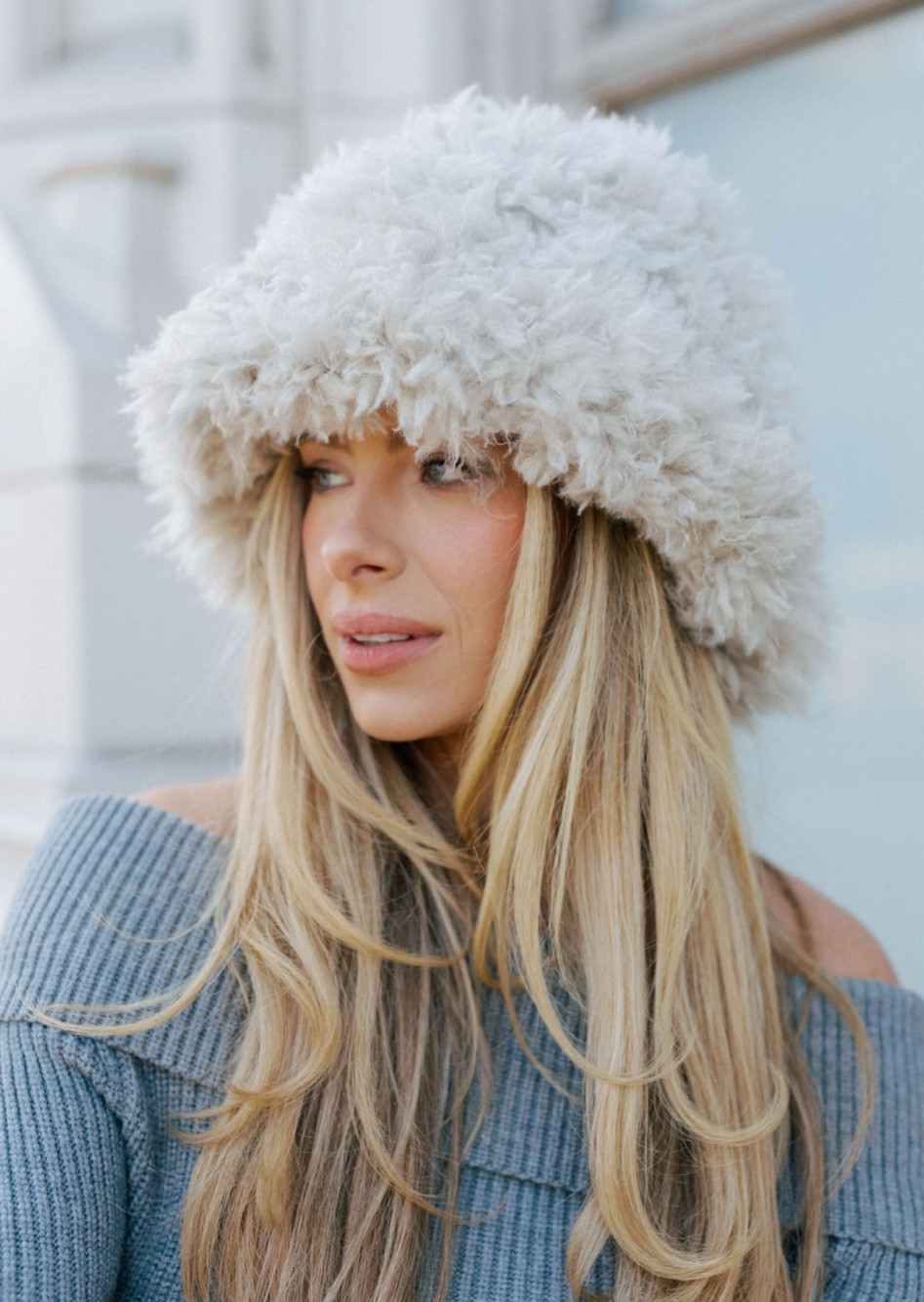 Use code “Candy” for 10% OFF on most things on Revolve!!! 

#LTKGiftGuide #LTKHoliday #LTKSeasonal