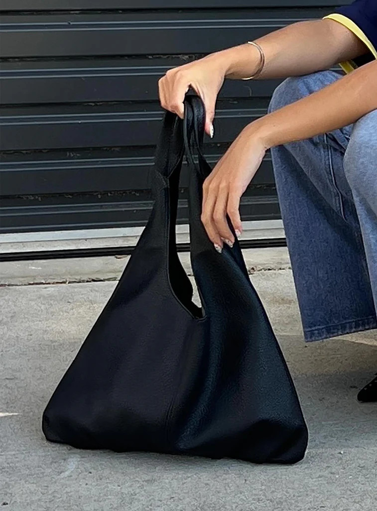 Zenia Shoulder Bag Black | Princess Polly US