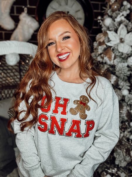 Oh snap letter patch sweatshirt in size small from pink lily! Perfect for Christmas time! Code: november20 



#LTKSeasonal #LTKunder50 #LTKHoliday