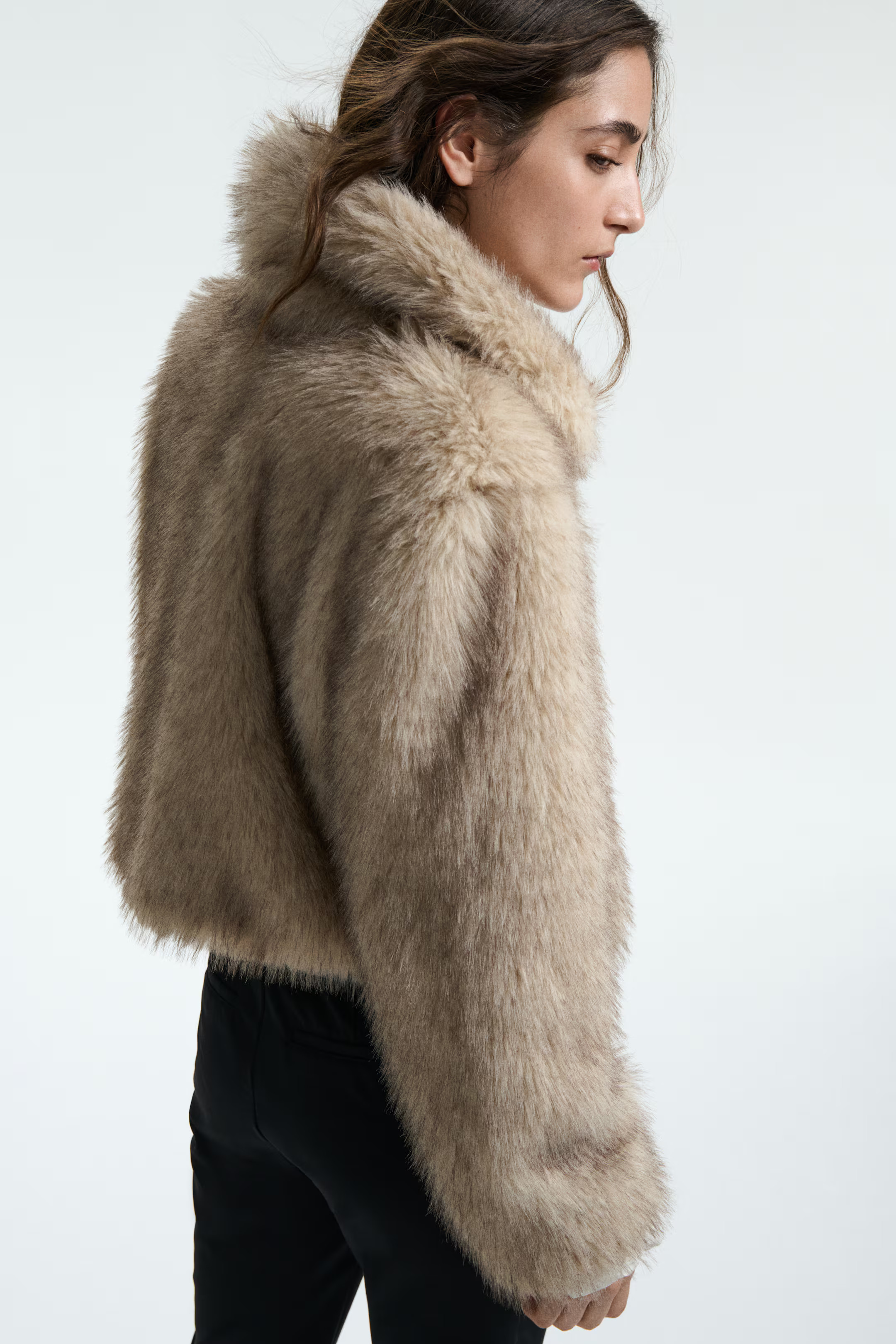 Cropped Fluffy Jacket | H&M (US + CA)