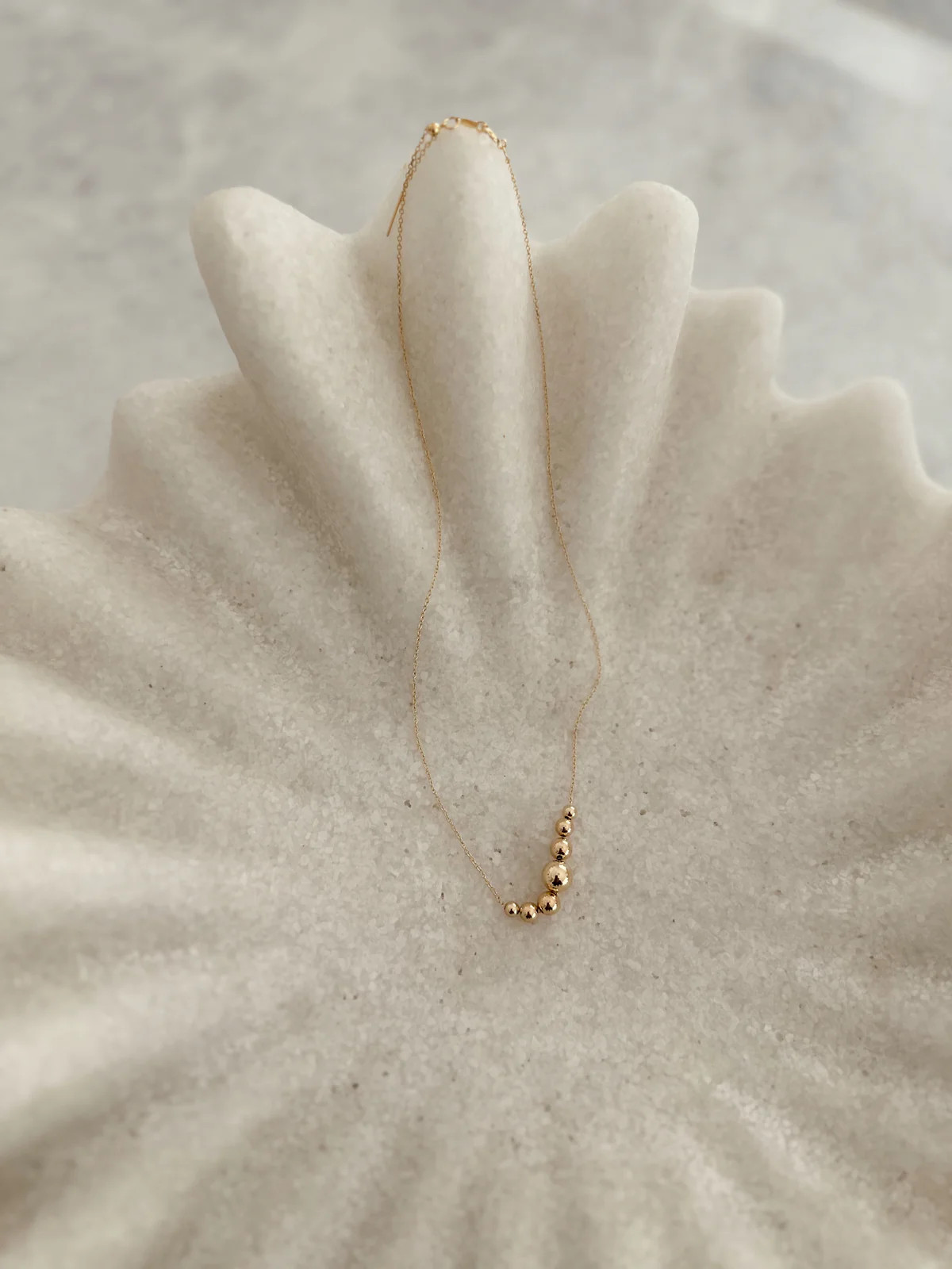 GRADIENT NECKLACE | Stylin by Aylin