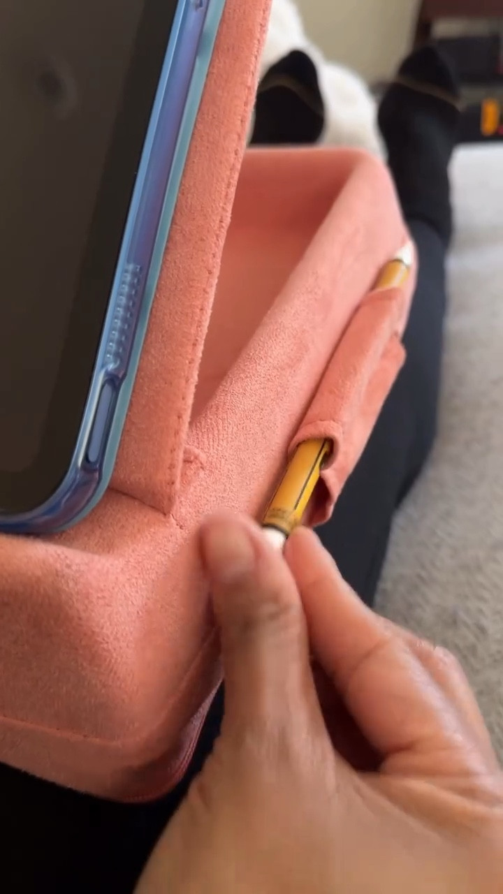 Comment “LINK” below or click my bio link! 💕

This pillow stand props up my tablet at the perfect angle AND hides my chargers, remotes and glasses inside. Cozy, organized, hands-free binge watching? Yes please! 🙌

#amazonfinds
#CozySetup
#HomeGadgets

tablet pillow stand ipad holder for bed lap desk couch stand hands free ipad organizer storage dock cozy setup netflix gadgets dorm essentials bedside tech accessories amazon finds comfy home tools