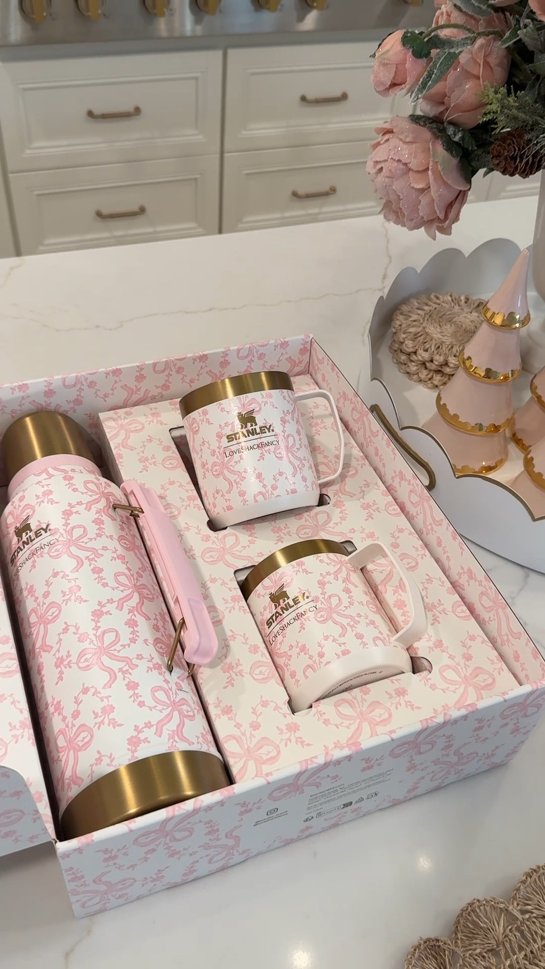 Cutest Christmas gift idea for her! LoveShackFancy x stanley hot cocoa set! These mugs are great for coffee, tea etc!

#LTKHoliday #LTKSeasonal #LTKGiftGuide