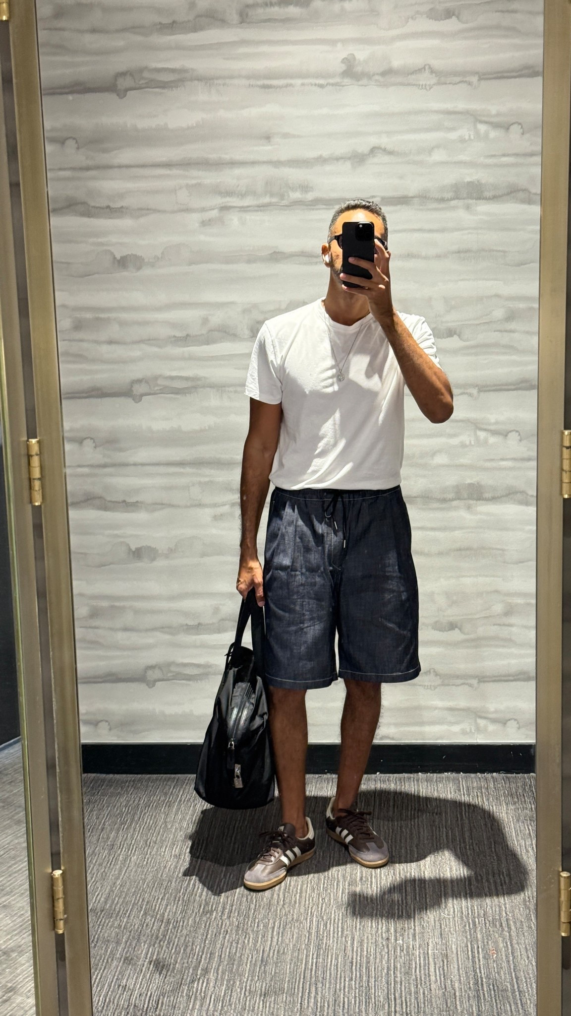Denim shorts 💙

#LTKSeasonal #LTKTravel #LTKMens