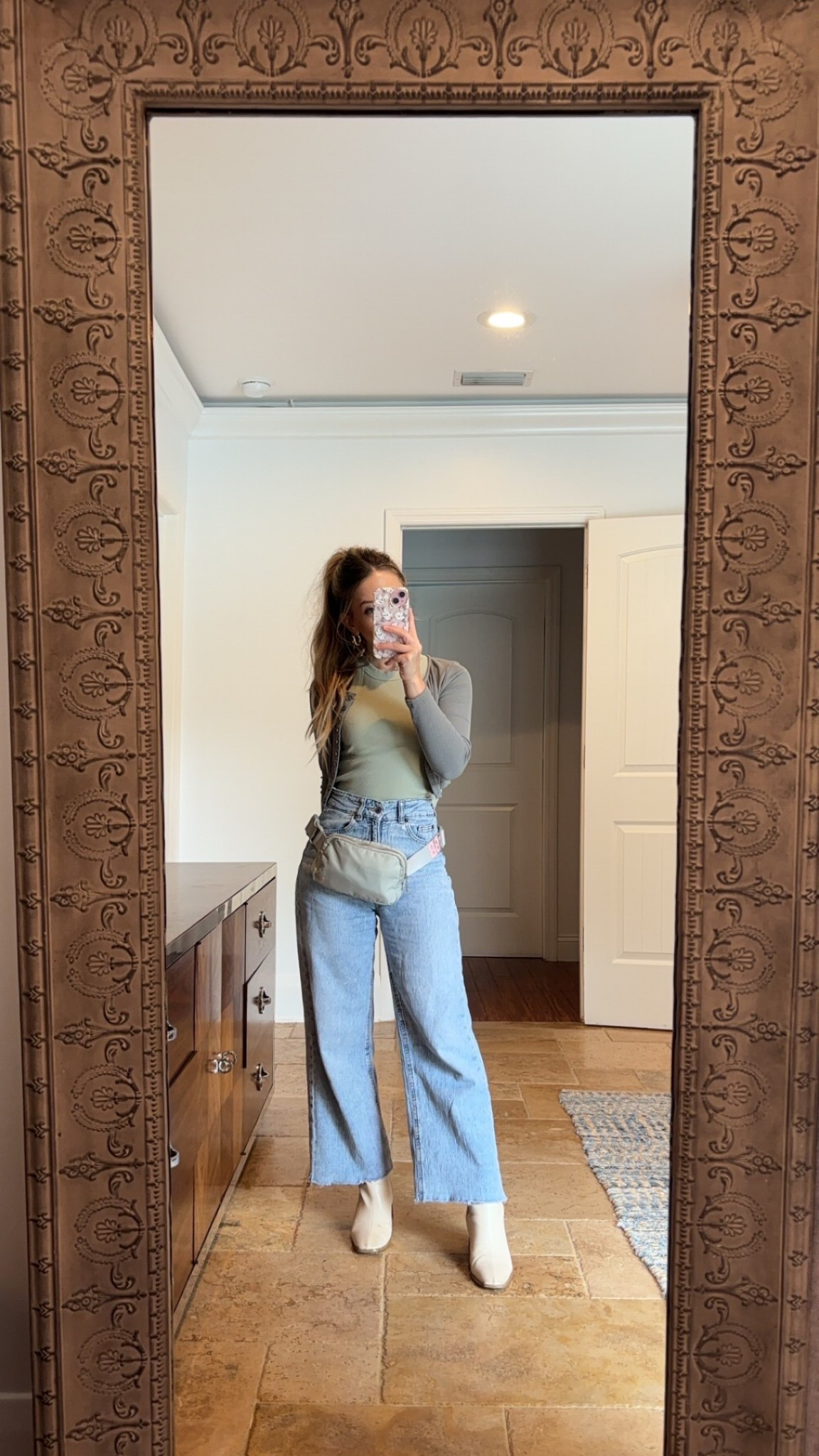 casual jeans outfit🌼🤍 favorite jeans from h&m!!

#LTKootd
