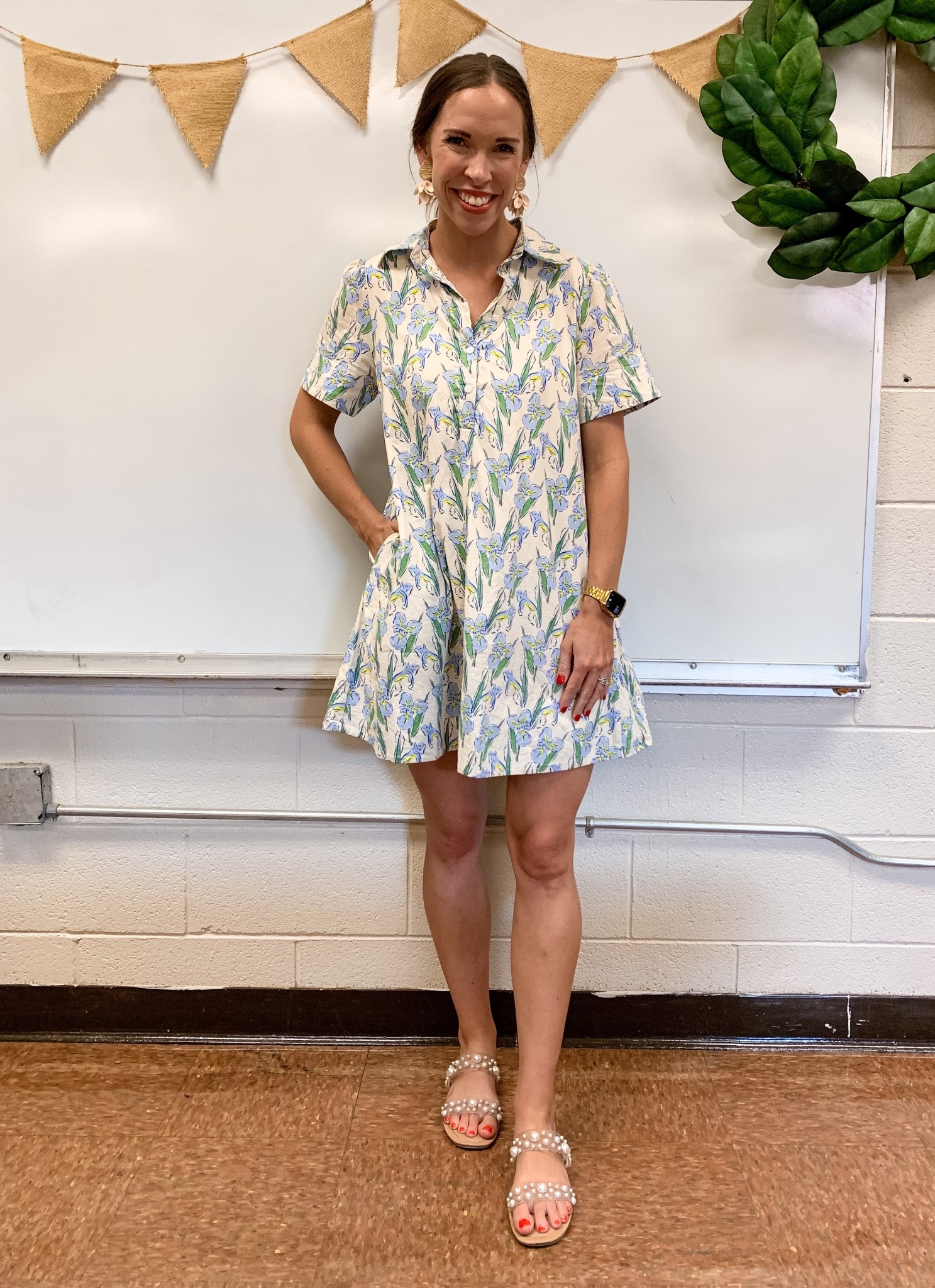 I’m wearing a small in this dress and am 5’6” for reference. 

teacher outfit, back to school

#LTKFindsUnder50 #LTKWorkwear #LTKStyleTip