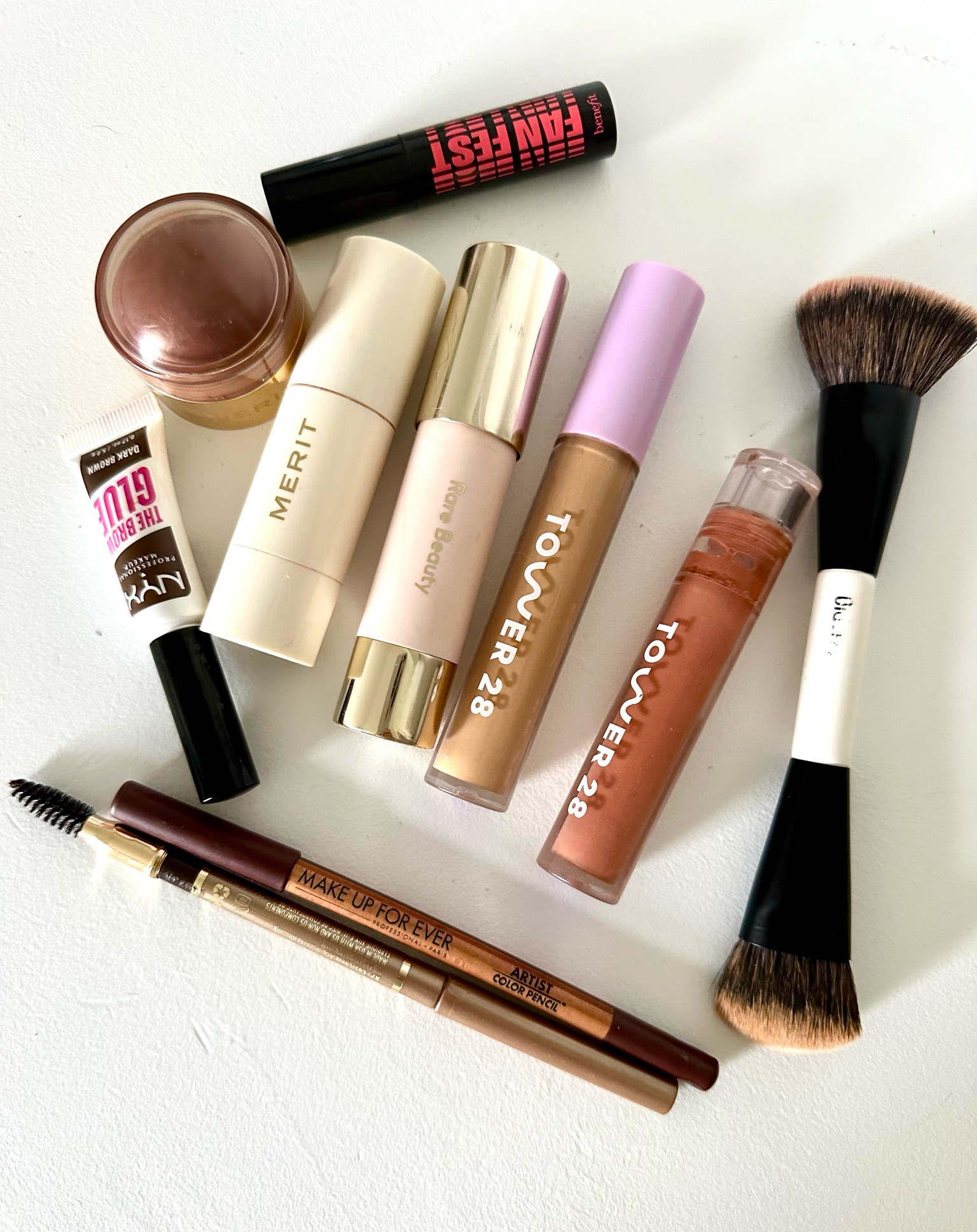 My current makeup favourites that I use everyday 💄 #ltkbeauty #liketkit #ltkstyletip #ltkstyle #ltkover #ltkfind

#LTKcanada #LTKbeauty #LTKgiftguide
