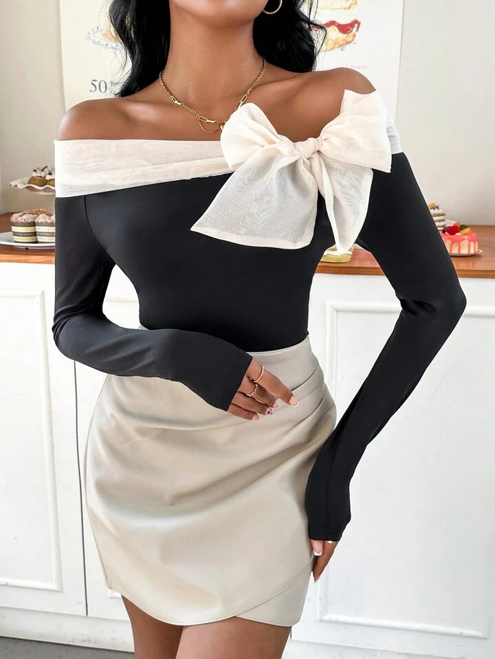 NewSHEIN Privé Elegant Color Block Bowknot Off Shoulder Long Sleeve T-shirt | SHEIN