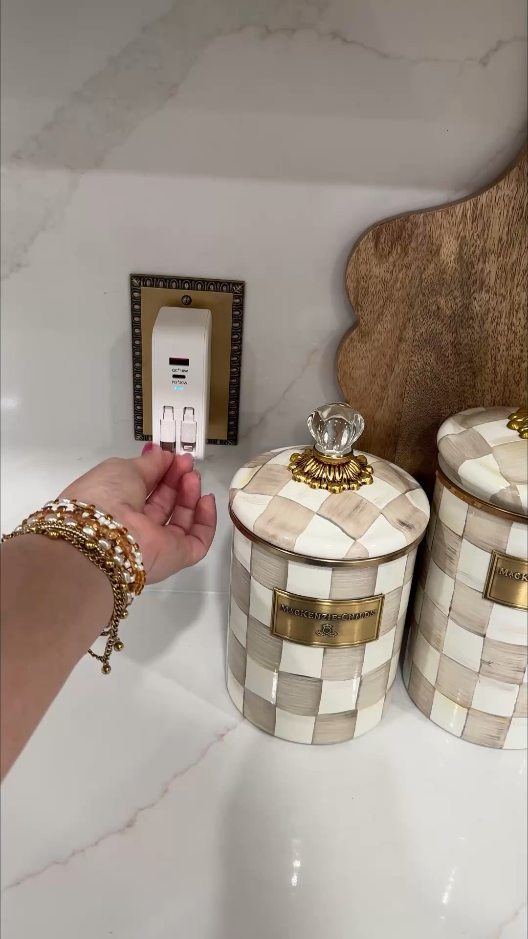 Retractable phone charger! 

#LTKSaleAlert #LTKHome #LTKdayinmylife