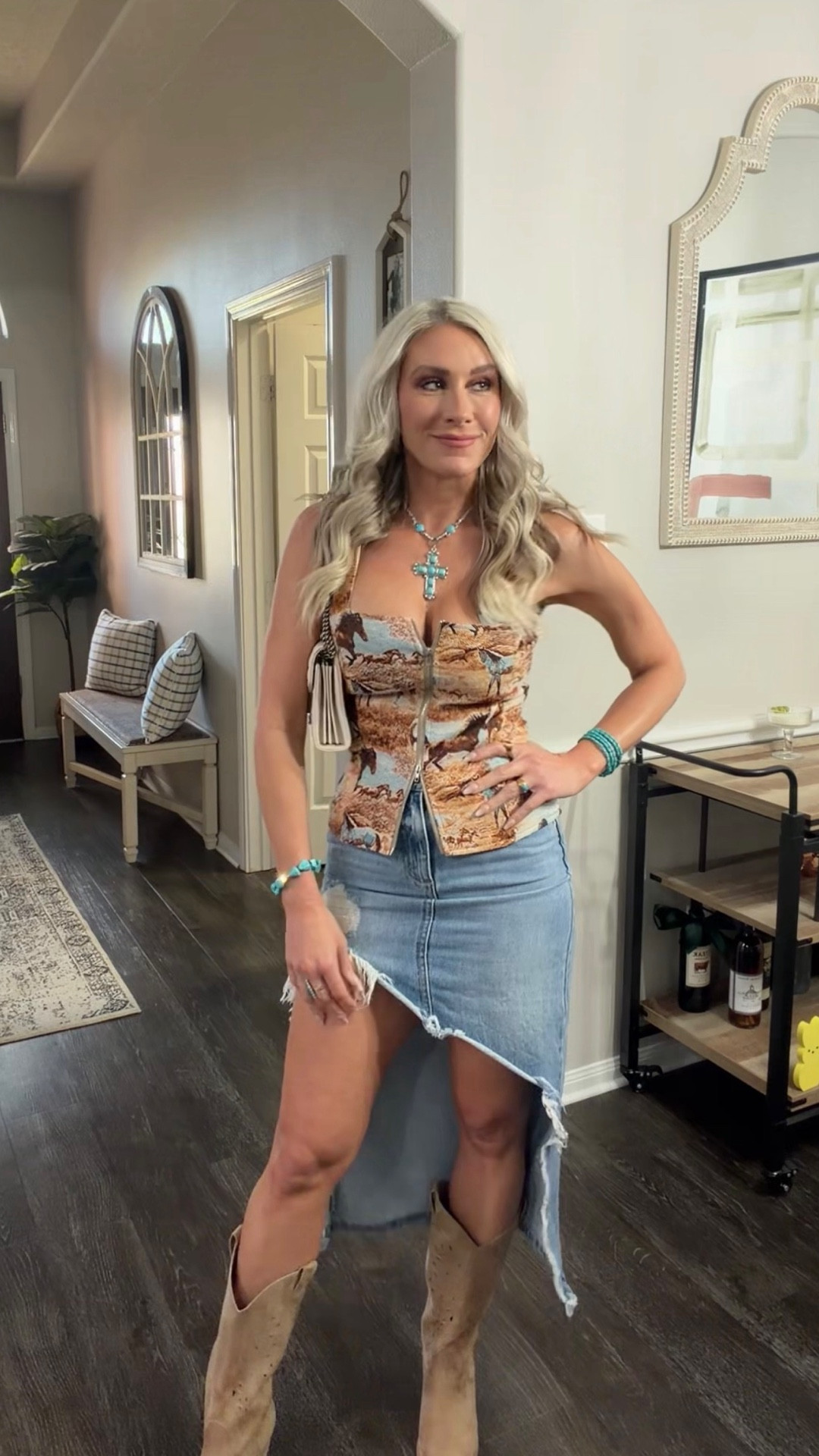 Western outfit that needs a moment it’s so good. 



#LTKFestival #LTKootd #LTKSaleAlert