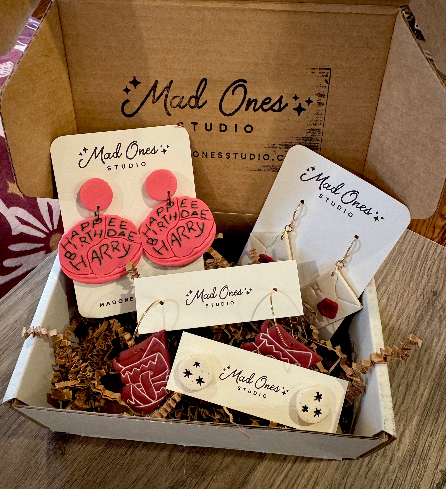 Mad Ones Studio Harry Potter Earrings

Happee Birthdae
Hogwarts Letter
Howler 

#LTKstyletip