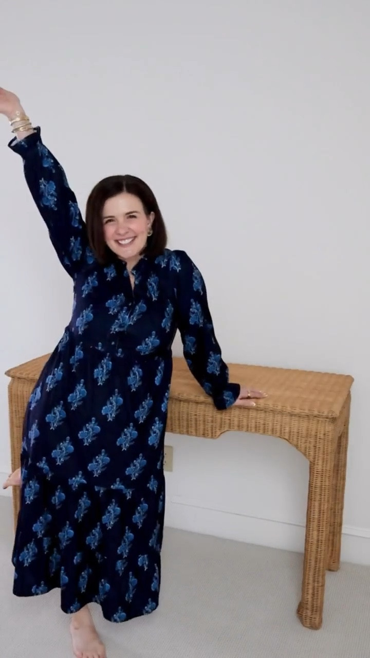 This rattan console table is great for entry ways, behind a couch or in a dining room! 

#LTKfoodie #LTKHome #LTKSeasonal