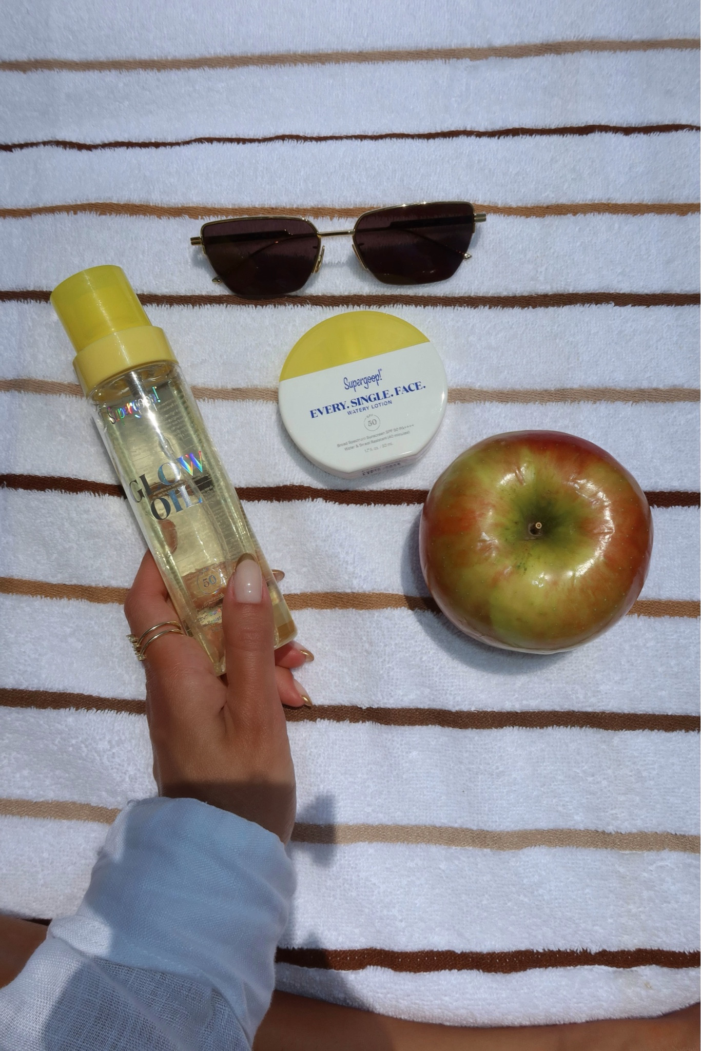 Summer 💛


#LTKStyleTip #LTKBeauty #LTKSeasonal