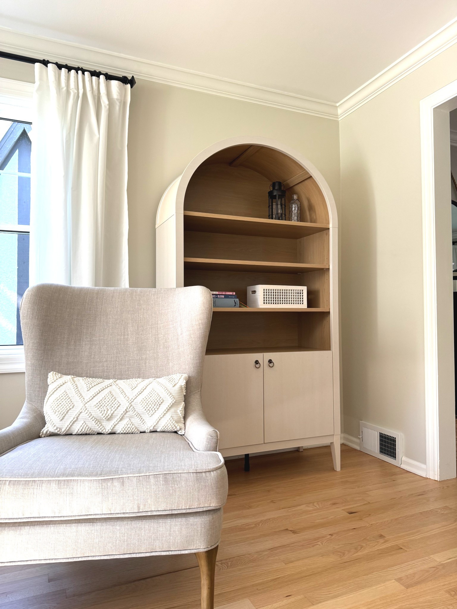 New arched cabinet! Now just need to style it. I’m thinking about the linked baskets for some more storage  

#LTKHome #LTKSaleAlert