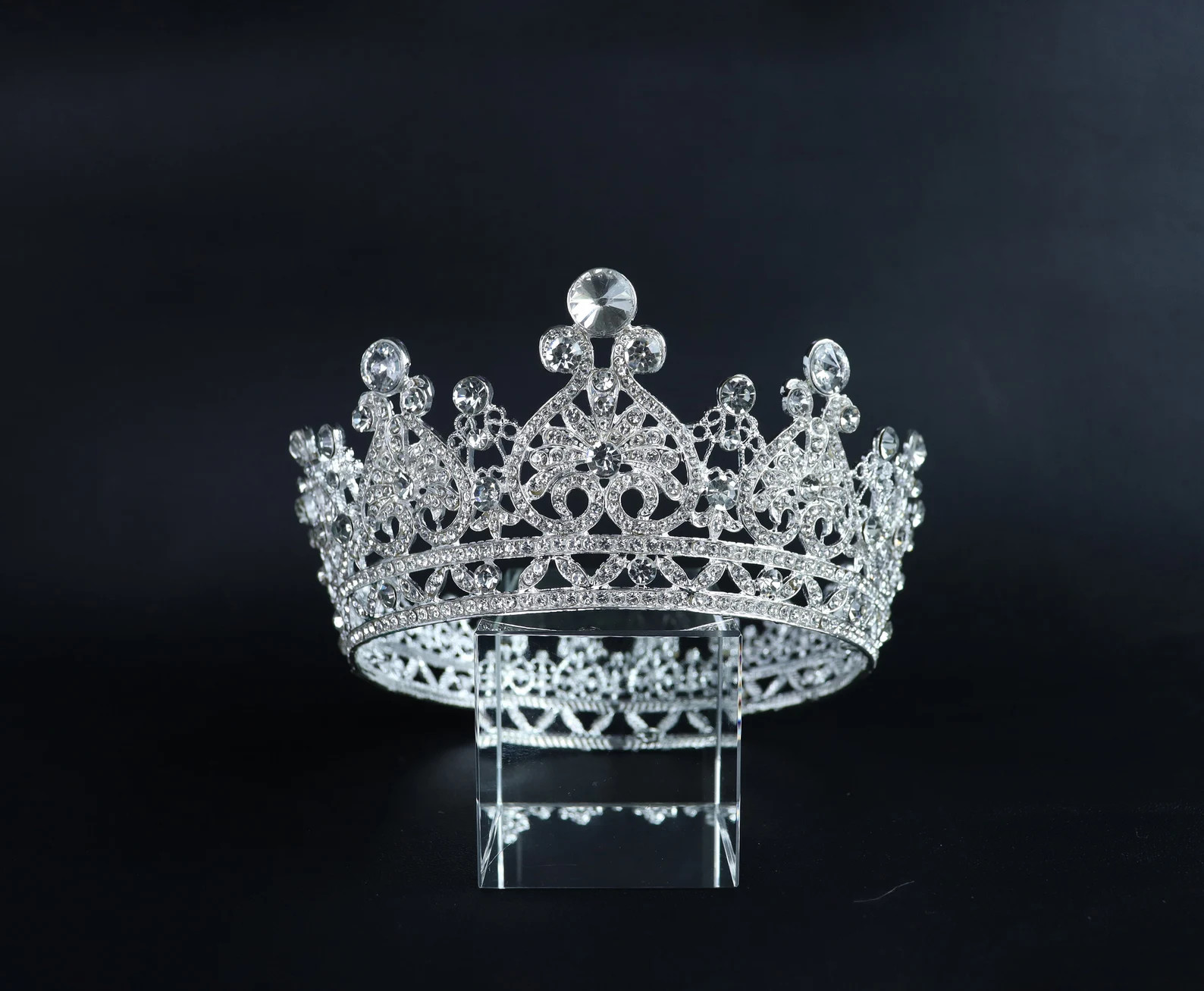 Gold Luxury Crystal Crown, Wedding Tiara, Wedding Accessories, Queen Crown, Bridal Crown, Hair Ac... | Etsy (US)