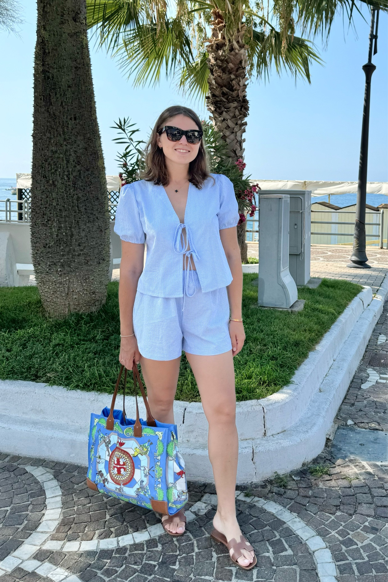 The Amazon set I don’t want to stop wearing until the leaves start to fall🩵 PERFECT for BF mamas. 

#LTKstyletip #LTKfindsunder50 #LTKsalealert