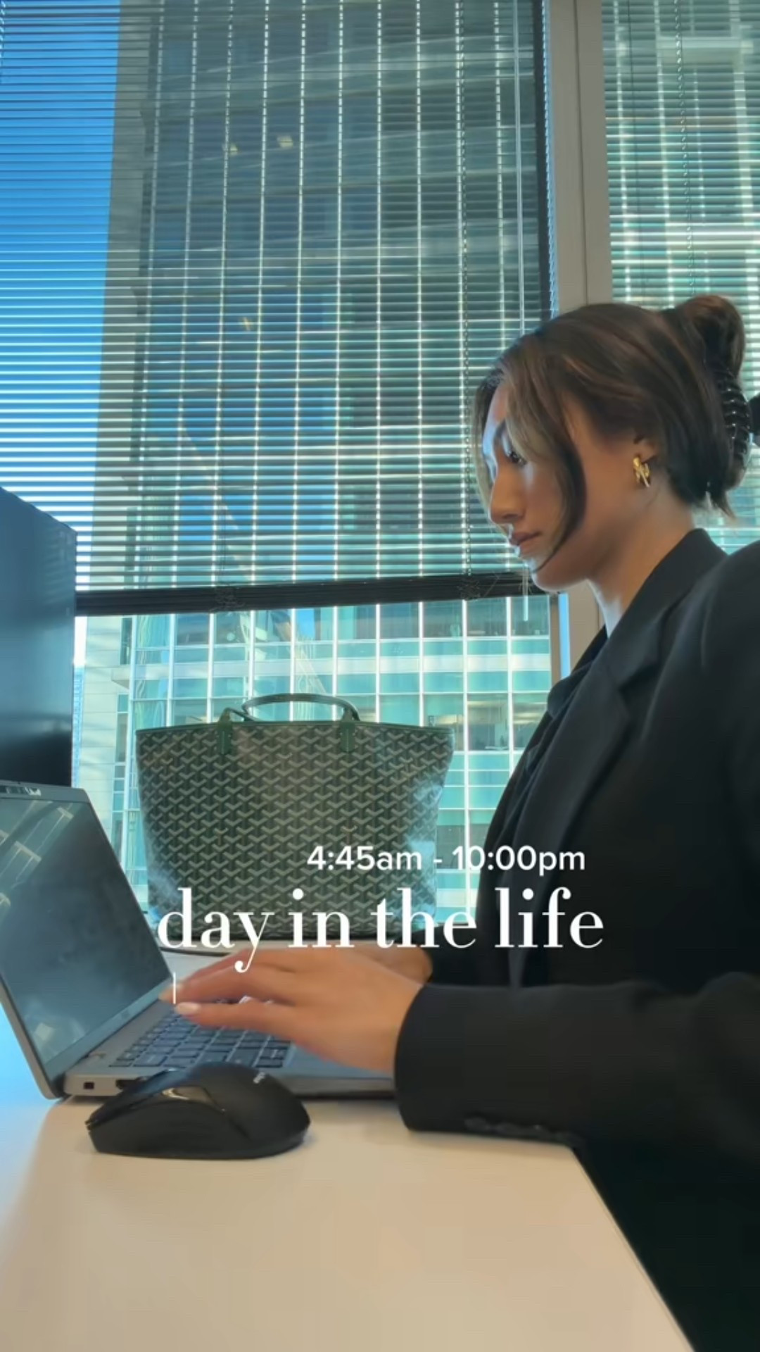 day in the life of a cpa 

#LTKdayinmylife #LTKootd #LTKWorkwear