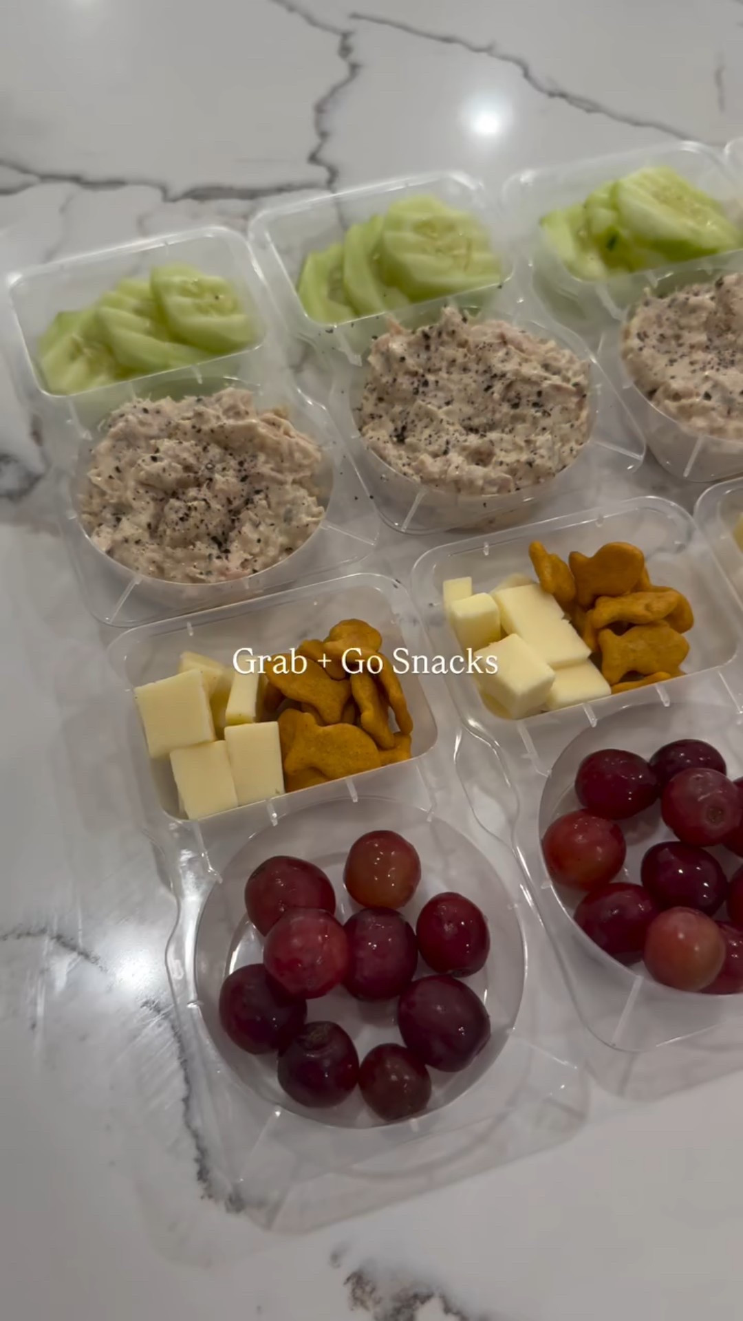 Make it easy on yourself with grab and go snacks. This school year we’re working smarter and not harder ! 

#snackideas #kidslunchideas #backtoschool #mealprepsunday