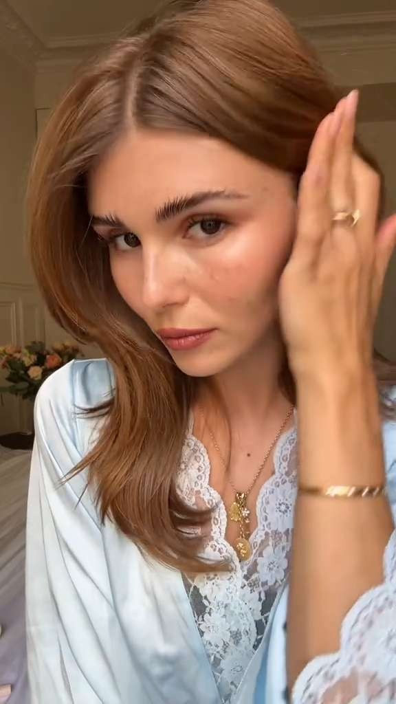 pink for paris 💕💅 & high shine always thanks to @Olaplex #olaplexpartner 

 #LTKStyleTip #LTKBeauty