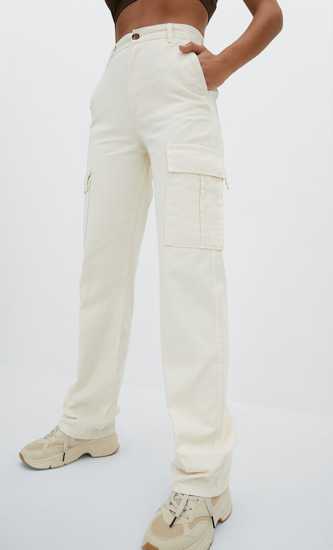 Straight fit cropped jeans - Women's Trousers | Stradivarius United Kingdom | Stradivarius (UK)