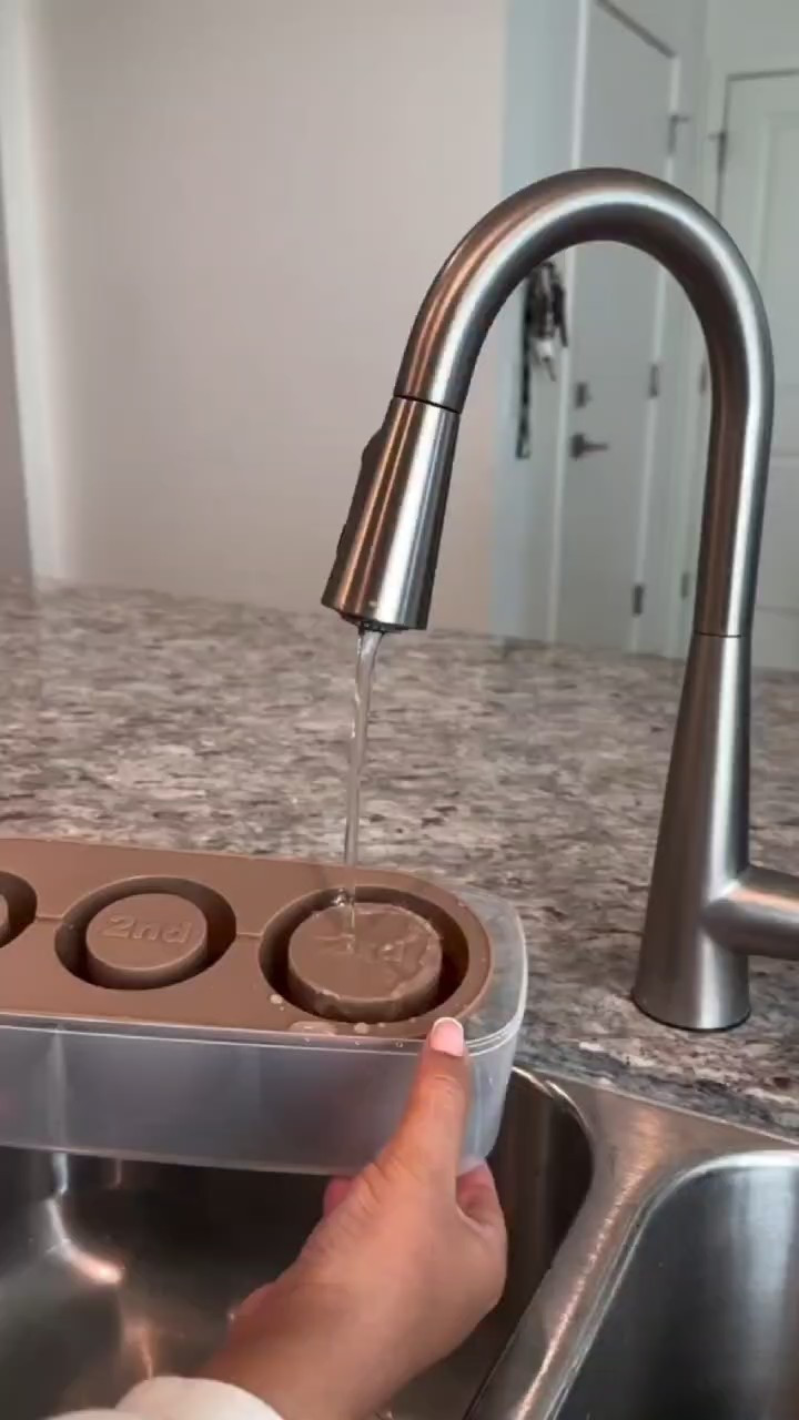 Bandeja de cubos de gelo para copo stanley 

#LTKbrasil #LTKtravel #LTKbeauty