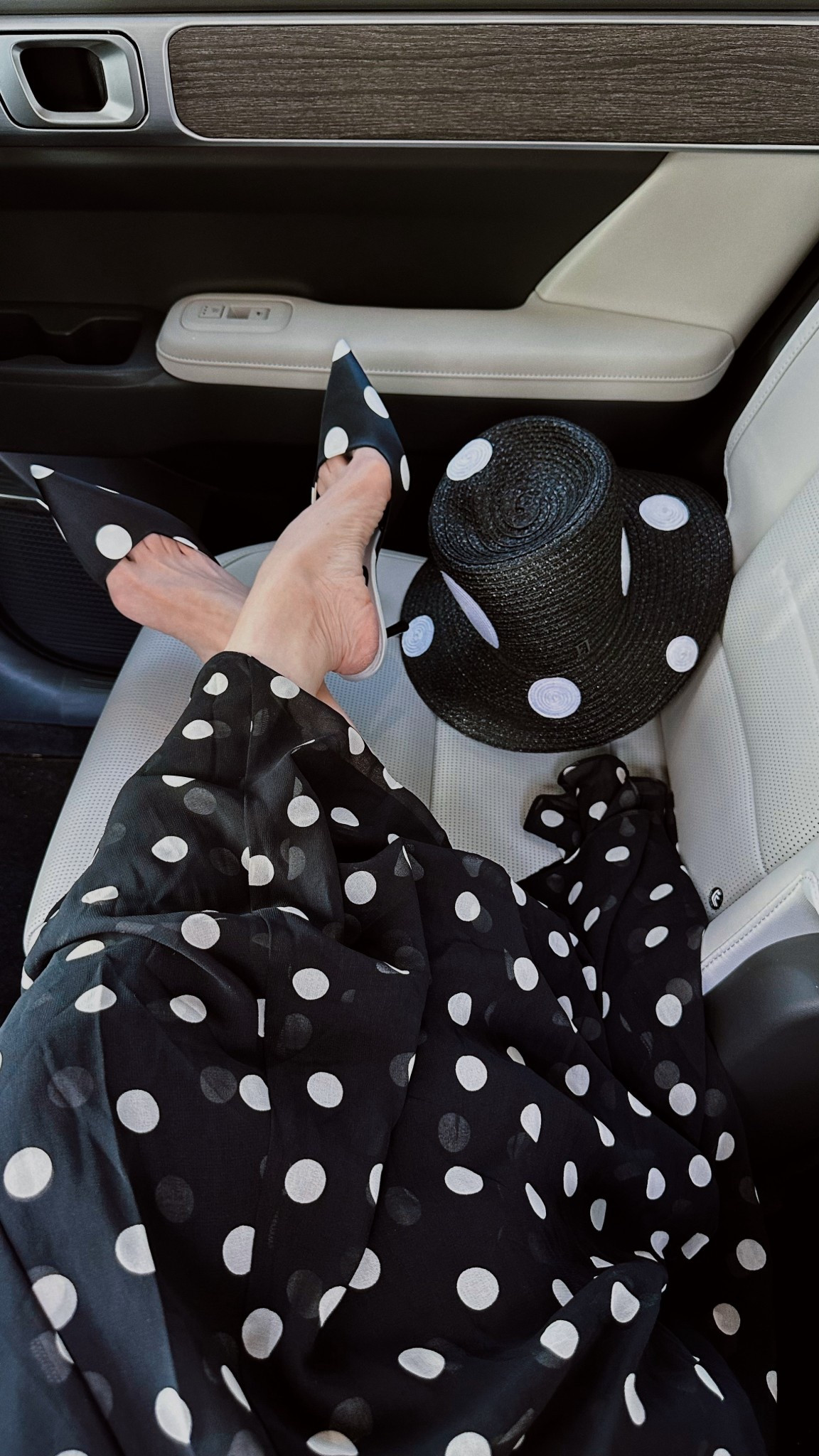 Polka dot kind of day. 🤍🖤

#LTKShoeCrush #LTKFindsUnder100
