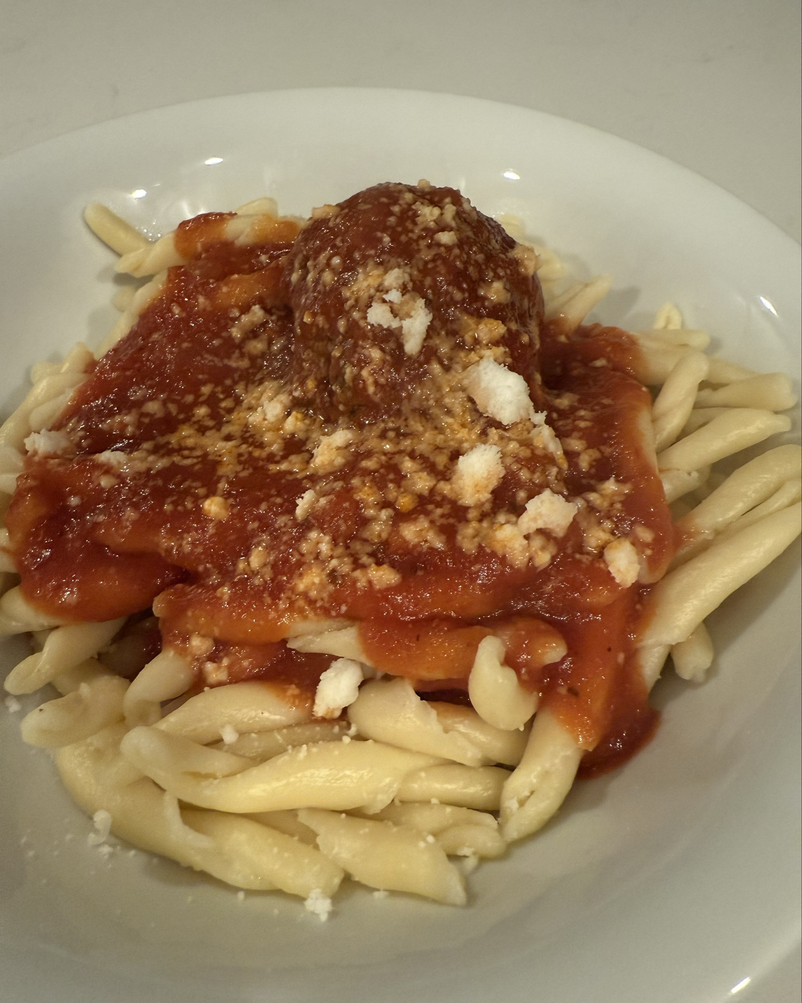 There is nothing better any day, but especially on a cold winters day, than pasta and meatballs 🍝 and it’s the one meal that no one in my house ever complains about.

I never measure any of the ingredients. I think sauce and meatballs are a personal thing - everyone makes them just a little differently. 

I’ve tried making meatballs so many ways (pan fried, poached and baked) and I’ve decided baking is my favorite. You get a bit of the crunch from pan frying but none of the grease (or mess). After baking for about 45 minutes, they finish in the sauce so they stay super moist. 

If you want the “recipes”, let me know!

Happy Cooking!!

#homecook #italiancooking #familymeal #comfortfood #cozynights #crowdpleaser