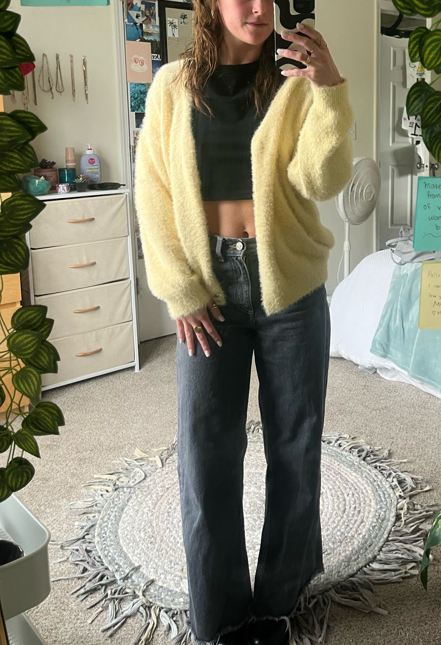 Cute and simple outfit for colder days ❄️ Yellow cardigan paired with high waisted jeans, leather boots and a simple black
Crop top 💛🖤

#LTKStyleTip #LTKGiftGuide #LTKFindsUnder50