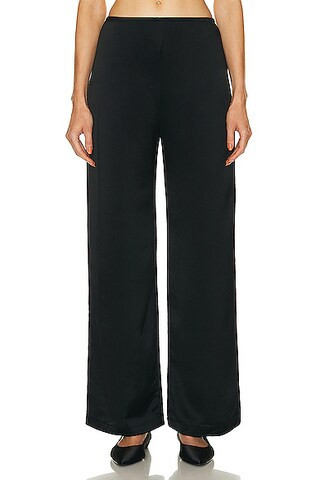 LESET Barb Wide Leg Pant in Black - Black. Size L (also in ). | FWRD 