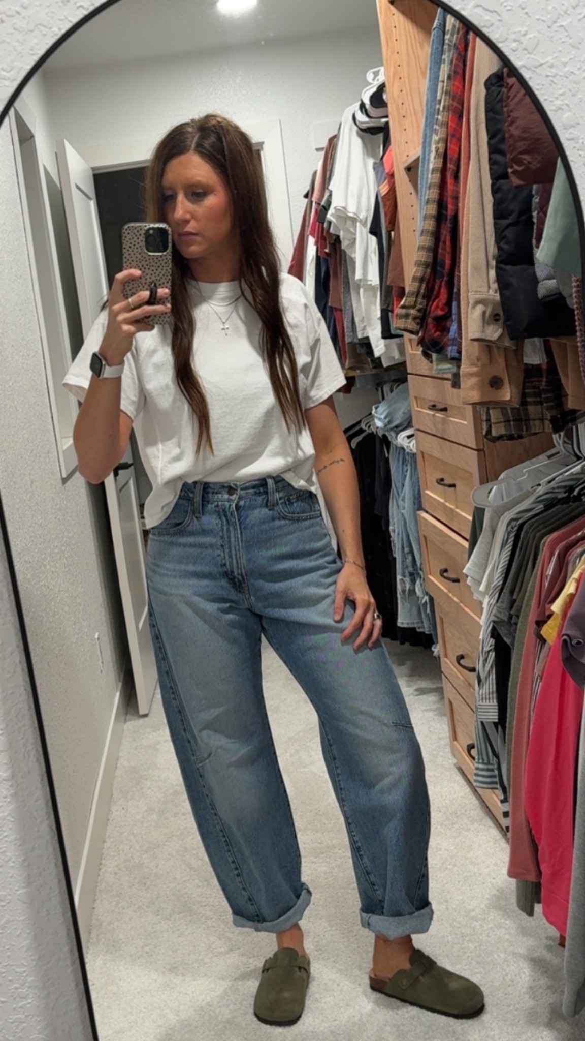 Love me a basic tee and jeans! #whitetee #nuuds #levis #barreljeans #casual #target

#LTKSaleAlert #LTKStyleTip