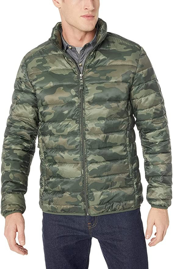 Amazon Essentials Men's Lightweight Water-Resistant Packable Puffer Jacket | Amazon (US)