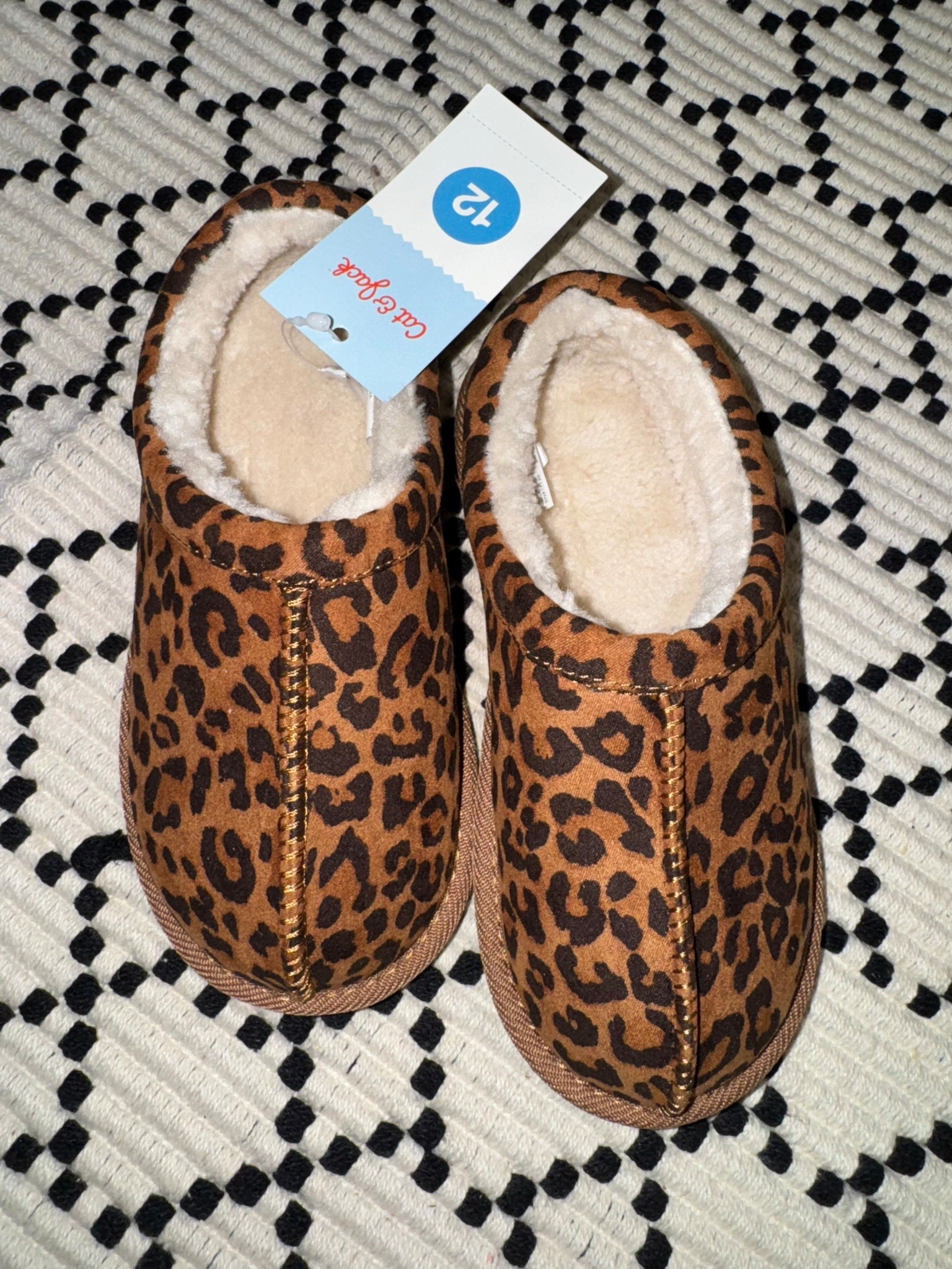 The perfect cozy fall shoe 

#LTKHalloween #LTKFamily #LTKSeasonal