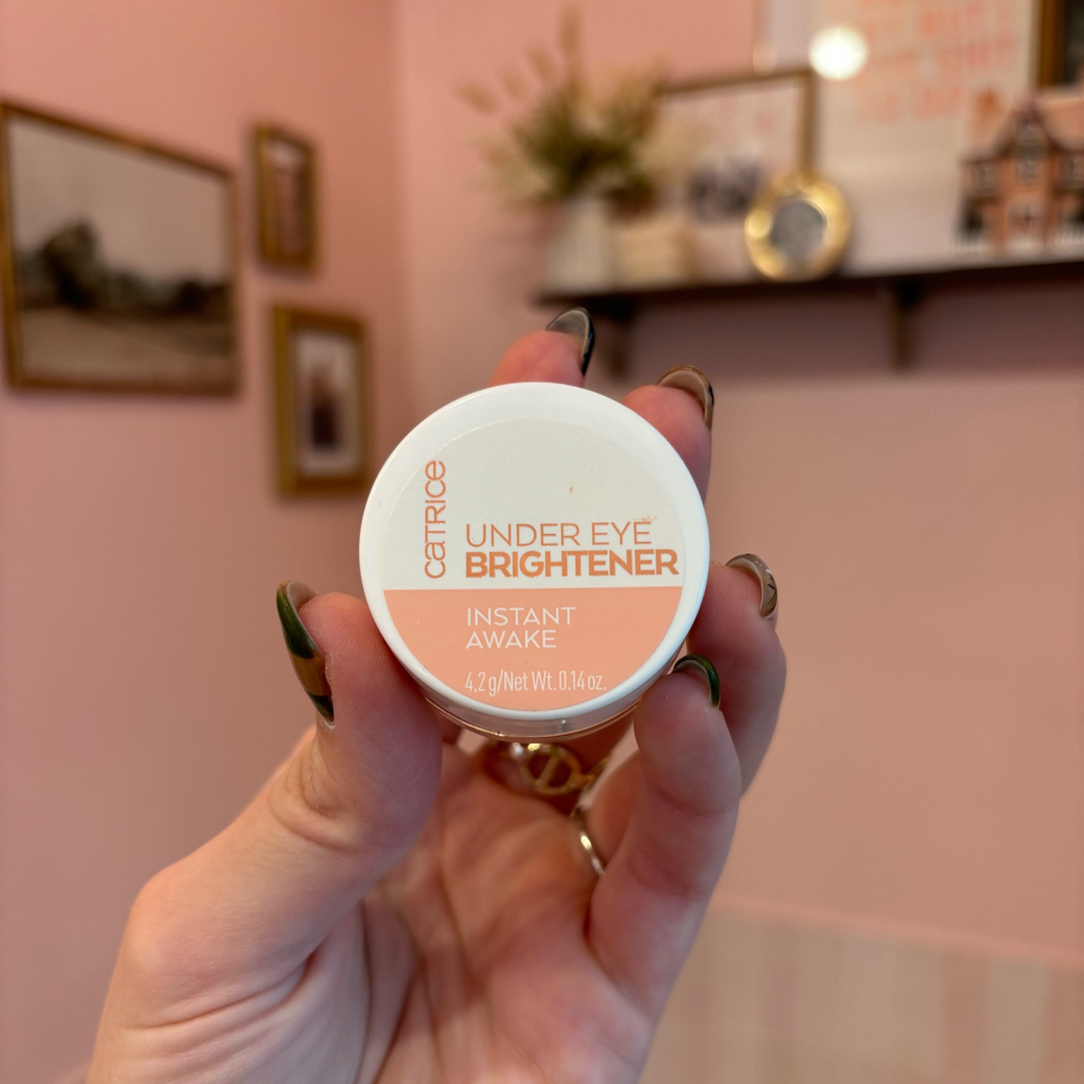 Fav under eye brightener that can be used alone or under concealer for extra coverage! 

#LTKSeasonal #LTKHoliday #LTKCyberWeek
