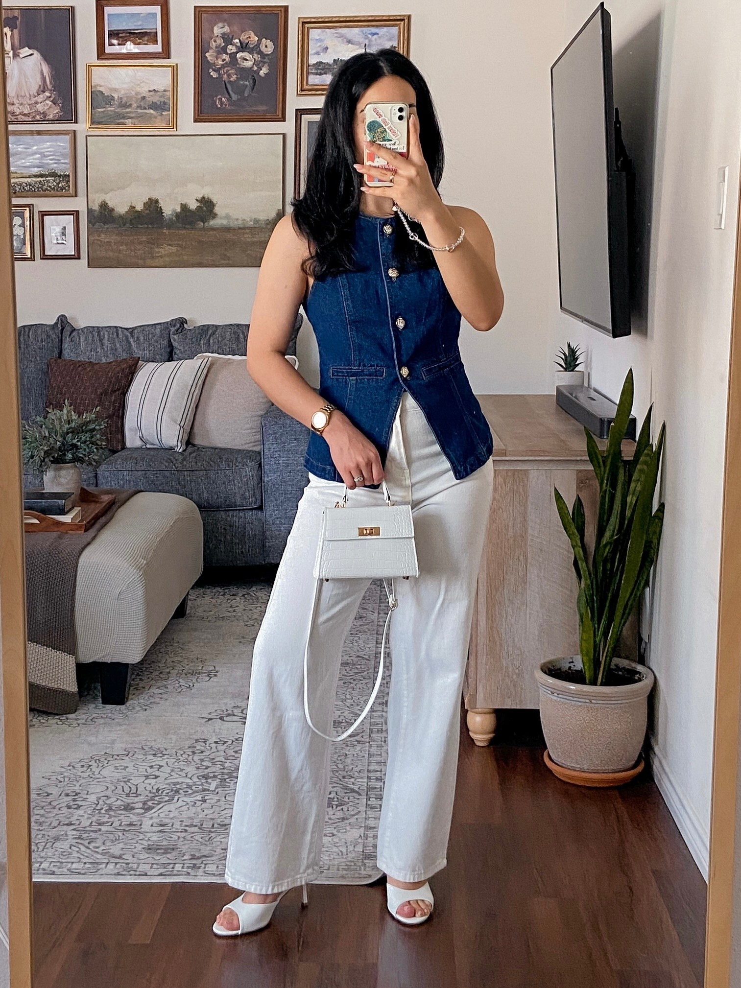 casual chic outfit of the day 

#LTKStyleTip #LTKItBag #LTKShoeCrush