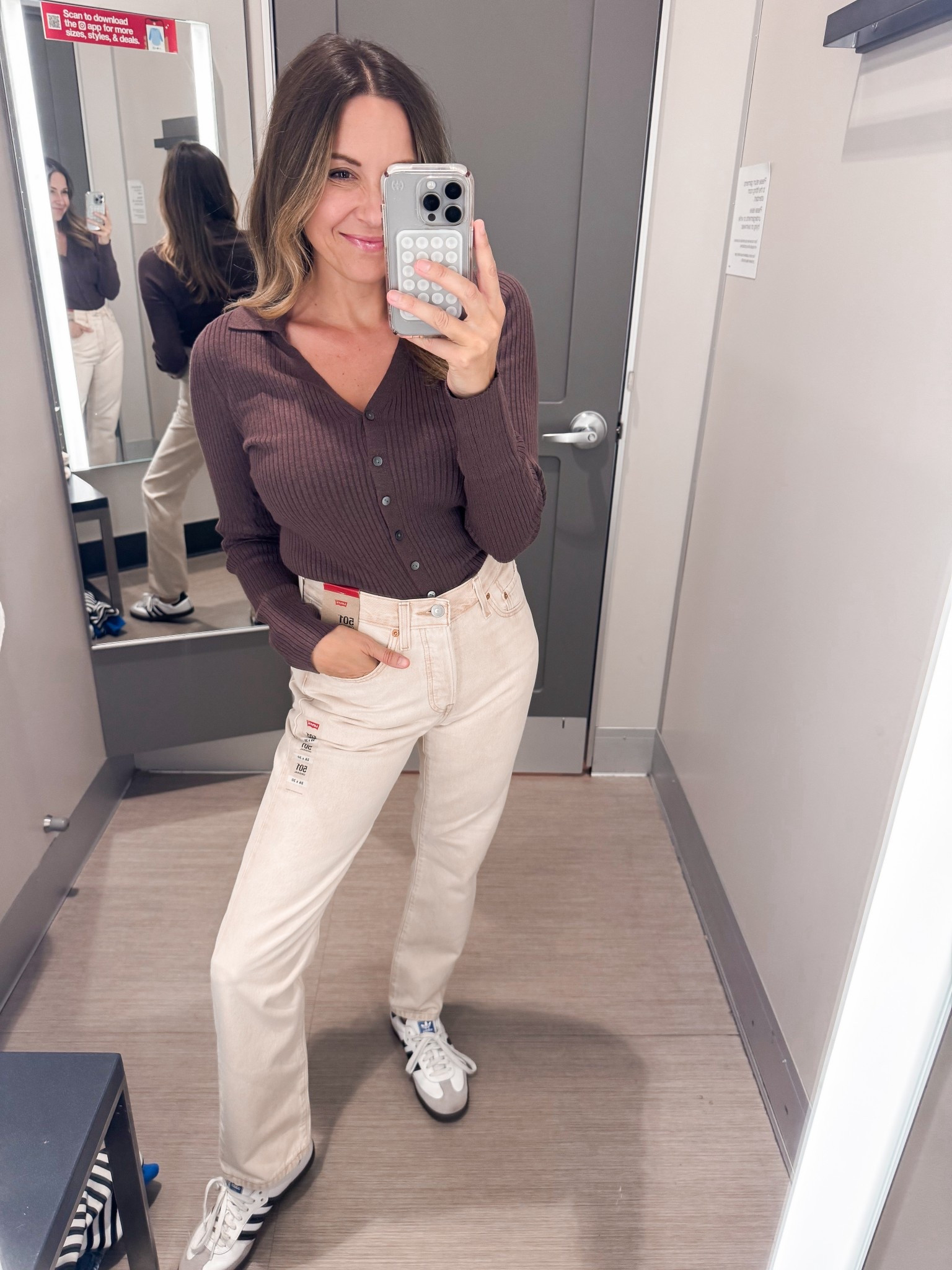 Top - XS
Jeans - 26



#LTKFindsUnder50 #LTKSeasonal #LTKFindsUnder100