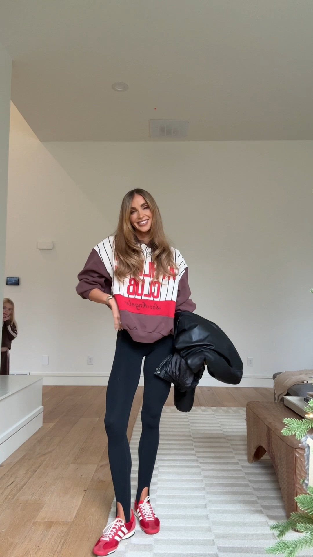 Sports mom mode…as always!

Sweatshirt xs
Leggings xs
Jacket small