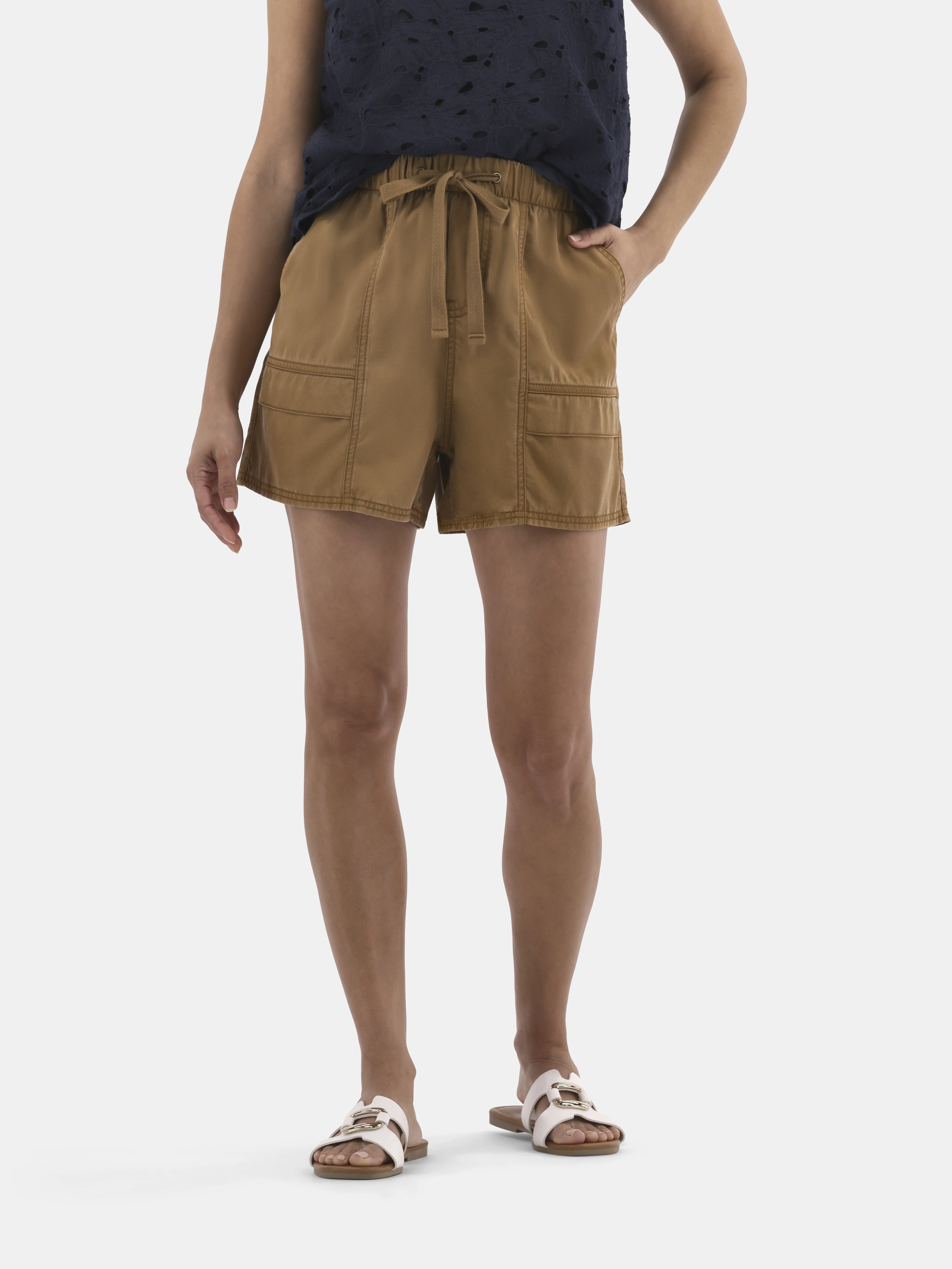 Time And Tru Women's Chambray Cargo Shorts, 3" Inseam, Sizes XS-XXXL | Walmart (US)