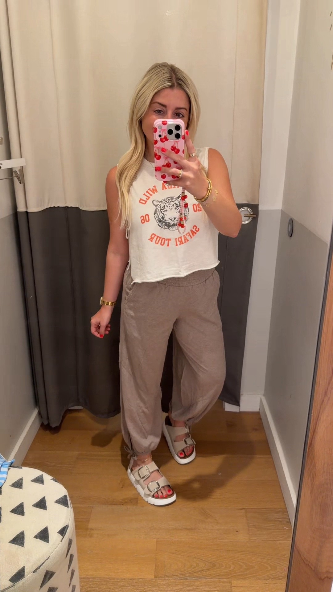 @Aerie outfit on sale
Size small
Sandals tts

#LTKSaleAlert
