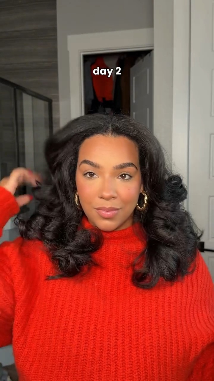 Wash day due in 3-2-1…✨ The easiest hair routine by FAR I’ve ever had! 

Day 1: Wash & Roller Set (Wet Set under the hooded dryer 😉)
Day 2 - 7: Use @overnightblowout rods at night & wrap with a scarf. Take down each morning & GO! 
Day 8: Had an event so I lightly touched up my edges/perimeter that had reverted a little. No major restyling though! Only products added through the week is heat protectant & hair spray - no oils or creams 🙏🏽 

I’ve got a maintenance appointment with my hairstylist @oliviadavis.hair for a trim & treatment! I go every 8 weeks or so 😉✨