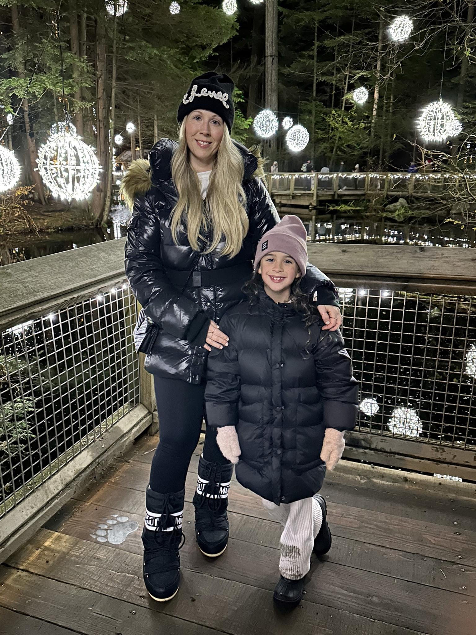 Winter outfit

Designer inspired Chanel toque, dupe, moon boots, black toque, black winter boots 

#LTKHoliday #LTKunder50 #LTKshoecrush